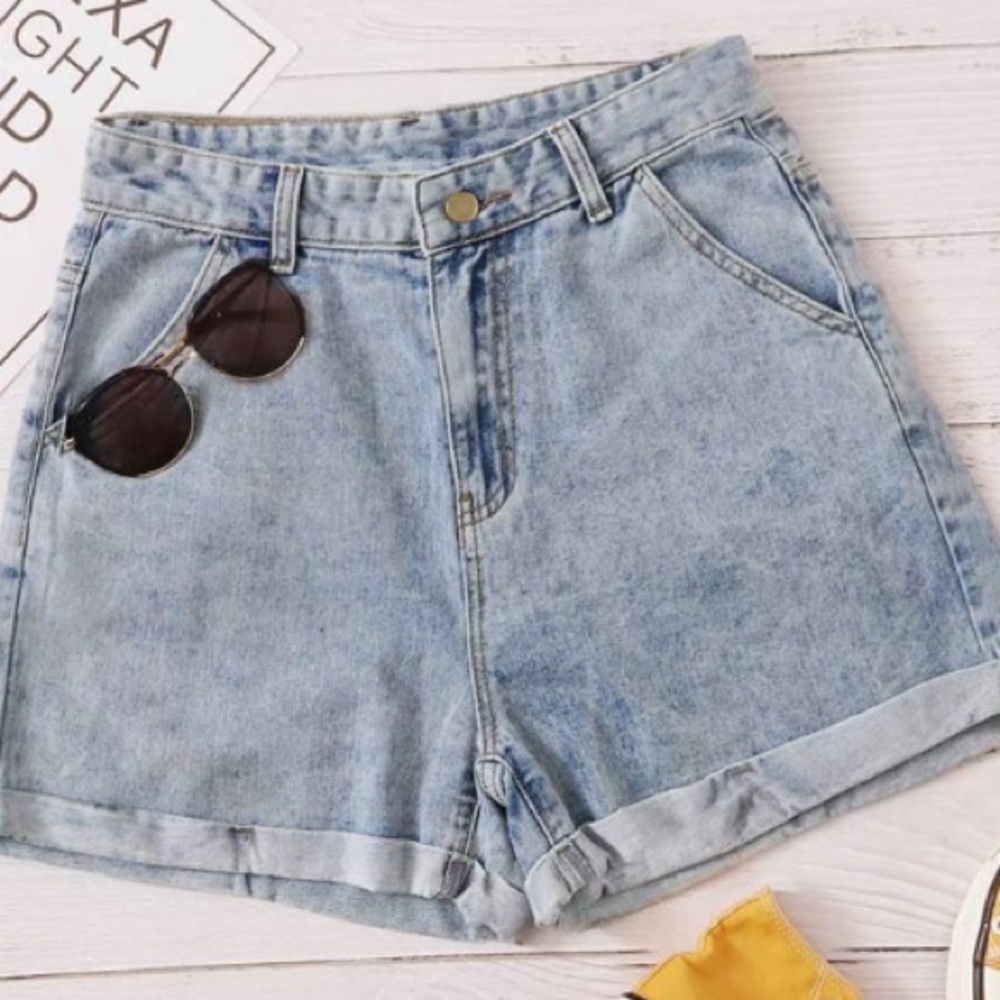 Plus Rolled Hem Denim Shorts
